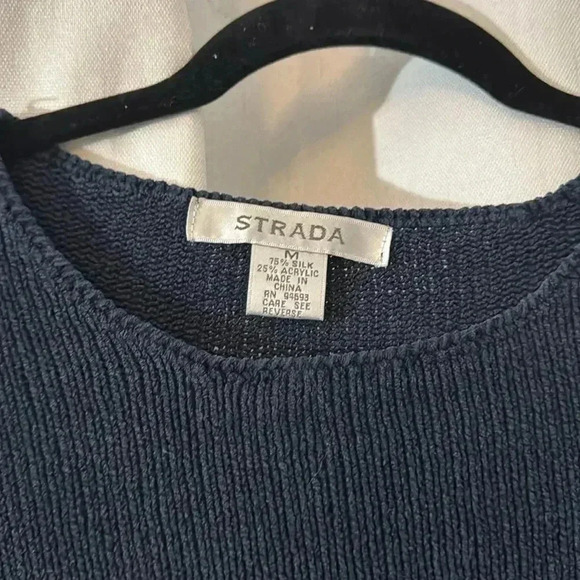 Vintage Blue Silk Soft Knitted Sweater - Picture 3 of 7